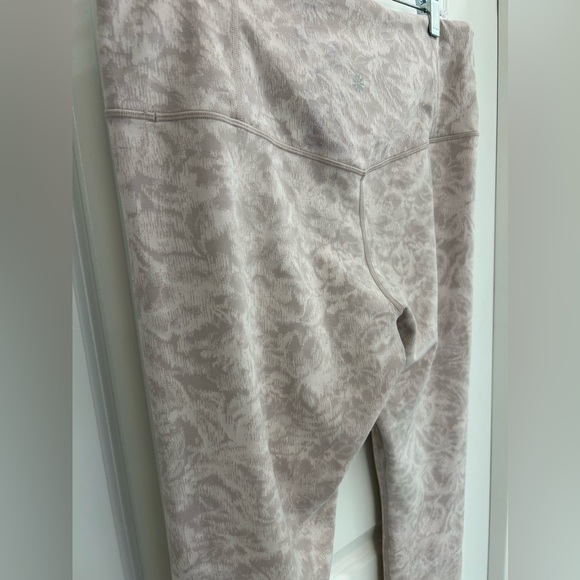 Athleta Elation Textured Tight - Picture 7 of 14